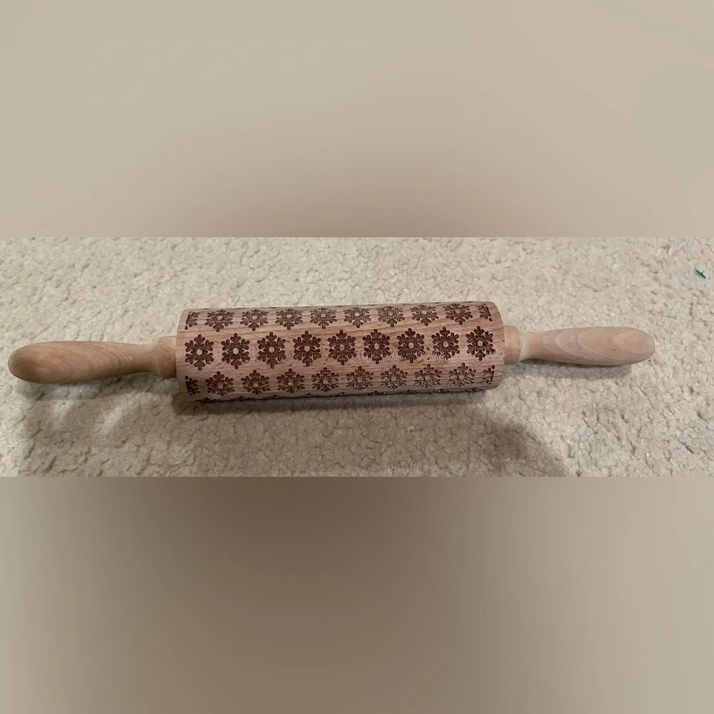 Snowflake Rolling Pin Wooden Roller, Snowflake Embossed. 14”